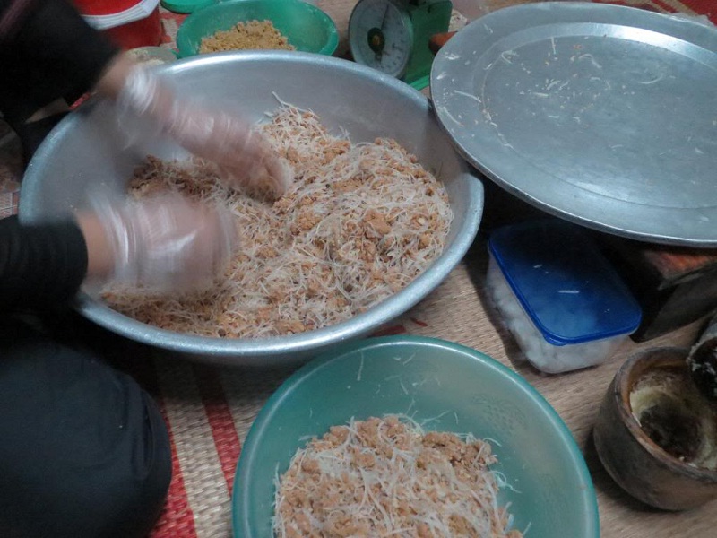 Cách làm nem nắm Nam Định