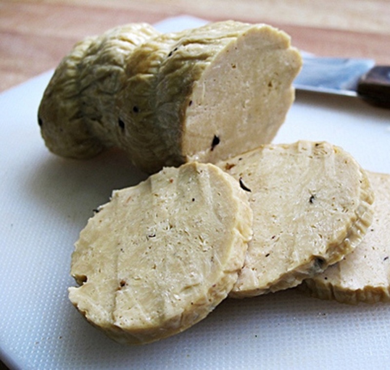 Chả lụa chay làm từ váng đậu