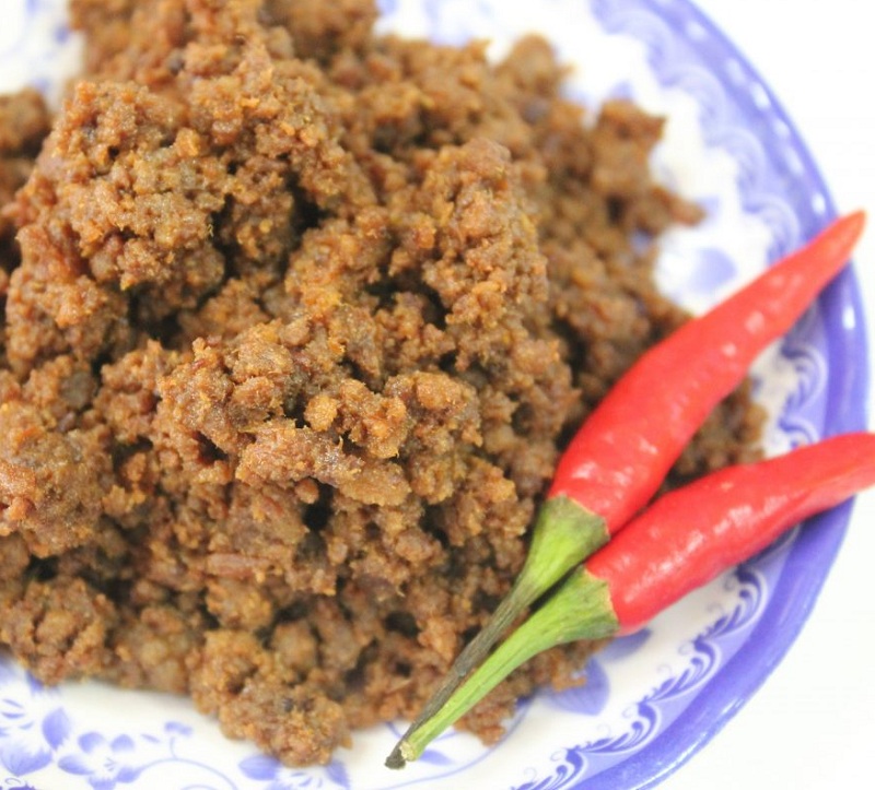 Thịt chưng mắm tép Hà Nội